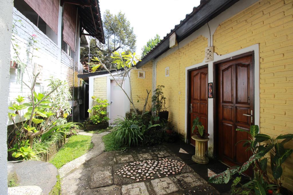 Taman Ayu Homestay Munduk Mitra Reddoorz Zewnętrze zdjęcie